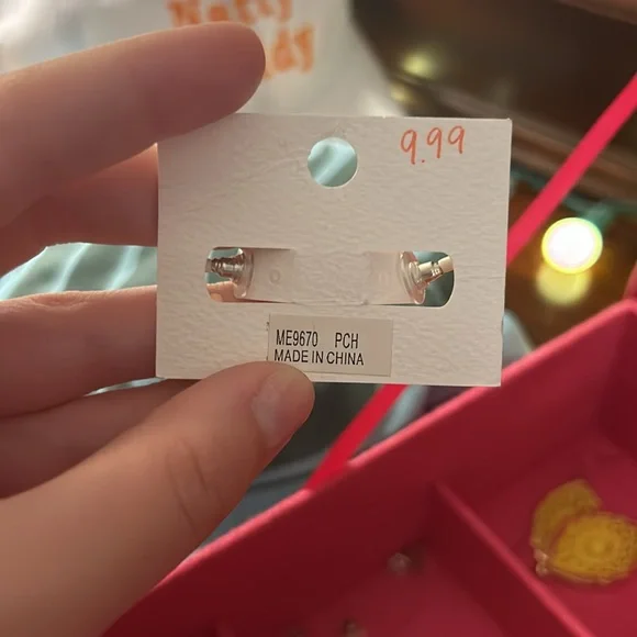 brand new with tag in package light orange hoop earrings - Picture 3 of 3